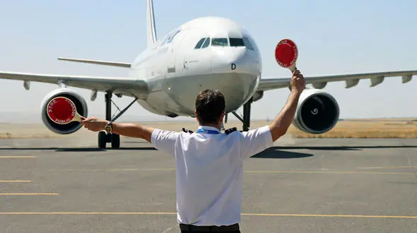 نقص فنی و کنسلی پروازها ؛ سرگردانی مسافران و آشفتگی در آسمان ایران / سازمان هواپیمایی کشوری پاسخ دهد