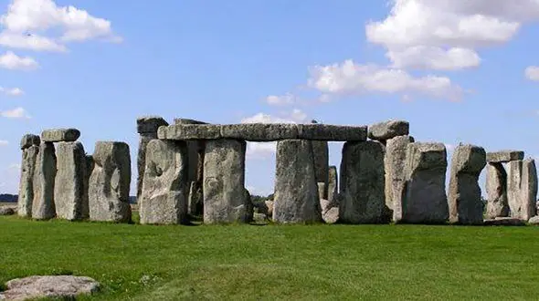 عجیب اما واقعی / سنگ‌هایی به قدمت عمر بشر +عکس 