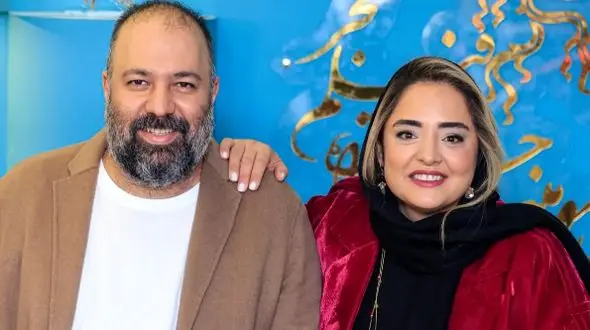 عکس ها / نگاهی بر دکوراسیون و چیدمان پر از عشق خانه نرگس محمدی و علی اوجی / از میلمان خوشرنگ تا کنسول چوبی و لوسترهای چشم نواز !