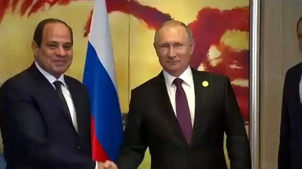 مترجمی که پوتین و سیسی را خنداند! + فیلم