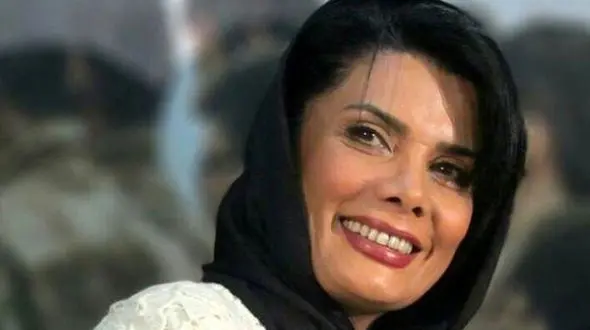 استایل اروپایی عاطفه رضوی خارج از کشور + عکس