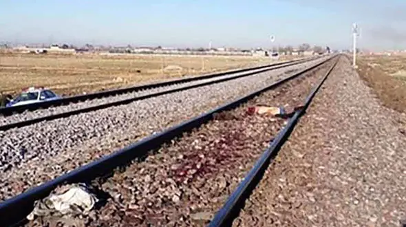 قطار کرج مرد جوان را زیر چرخ هایش له کرد