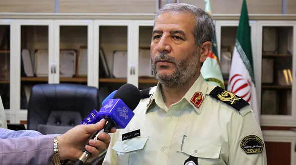 زورگیری در نقش مامور اطلاعات  با خودروی شاسی بلند 