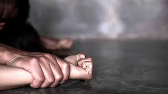 اقدام زشت یک گورکن با جسد فریز شده یک دختر جوان 