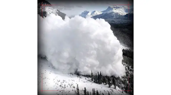 یک کشته در سقوط بهمن پیرانشهر