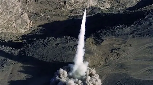 موشک بالستیک  2000 کیلومتری یمنی ها به قلب تل‌آویو اصابت کرد