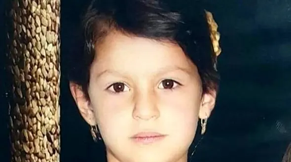  چرا حاشیه‌های مرگ دنیا ویسی این‌قدر پراکنده و عجیب شد؟ + عکس واقعی دنیا