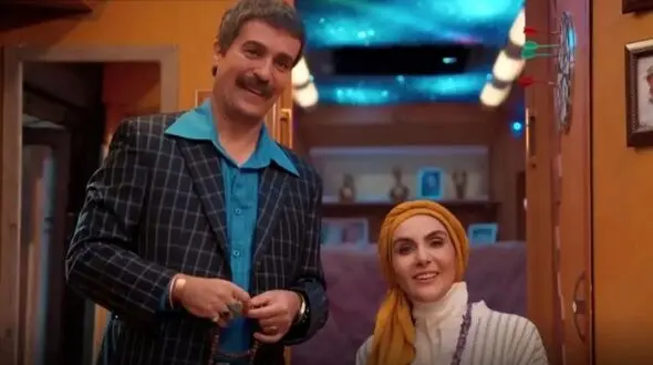 نگاهی به استایل های جسورانه و متفاوت شیوا مکینیان بازیگر نقش شری در سریال پایتخت 7