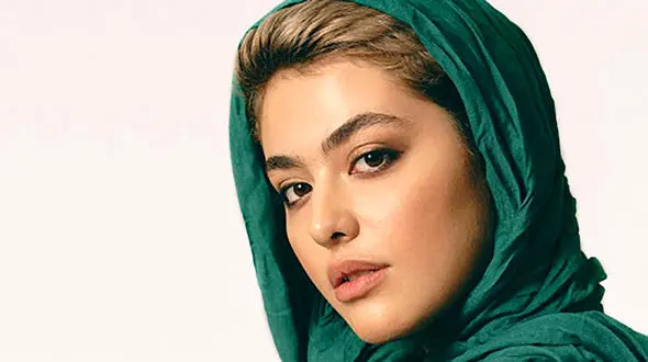چهره بدون آرایش ریحانه پارسا در مهاجرت از ایران + عکس