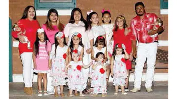 زاییدن سریالی 14 دختر برای داشتن یک پسر / زن 29 ساله : بازهم نا امید نمی شوم+عکس