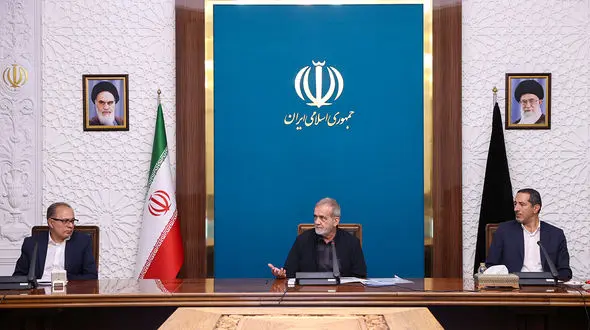 دولت چهاردهم نه به دنبال ریاست بر مردم، بلکه به دنبال تامین رضایتمندی مردم است 