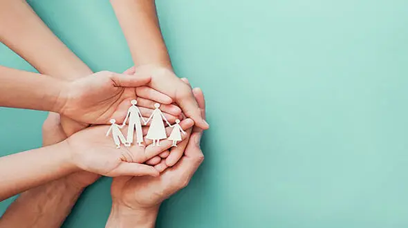 والدین سن پایین با همدم قرار دادن فرزندان خود، برای آنها مسمومیت های عاطفی ایجاد می کنند 