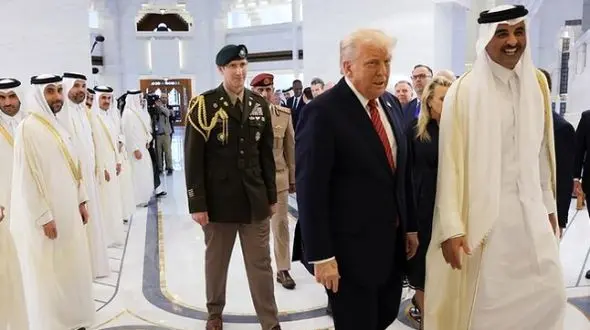 ترامپ توافق ۱.۲ تریلیون دلاری با قطر را در کاخ سفید امضا کرد