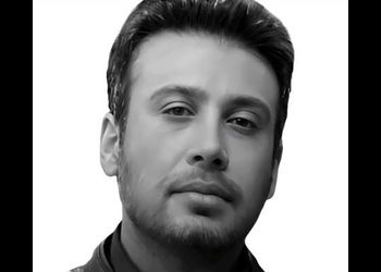 دانلود آواز باشکوه محسن چاوشی  ! / آهنگ چشم وا کردم که دنیارو ببینم سنگ قبرا رو به اسمم کرده بودن !
