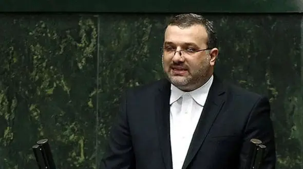 عضوکمیسیون اقتصادی مجلس : دولت بازارهای کشوررا از بلاتکلیفی رها کند / من نه از استیضاح کنندگان بودم و نه موافق استیضاح 