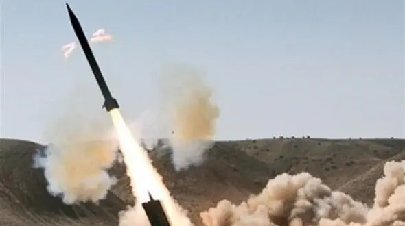 برخورد موشک به پایگاه اطلاعاتی عربستان