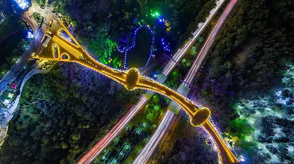 پل طبیعت امشب نارنجی می شود / علت چیست؟