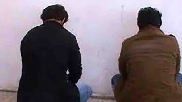 این دو مرد ادب نشده بودند!+عکس