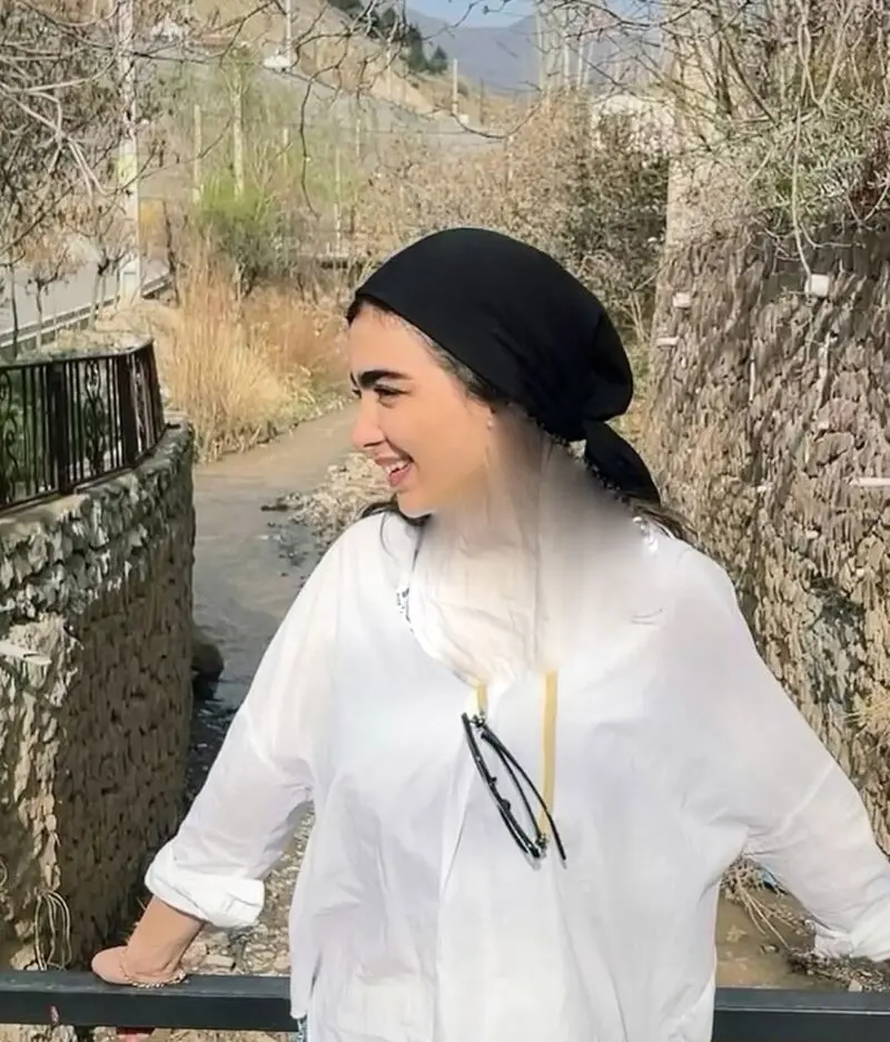 سونیا حسینی