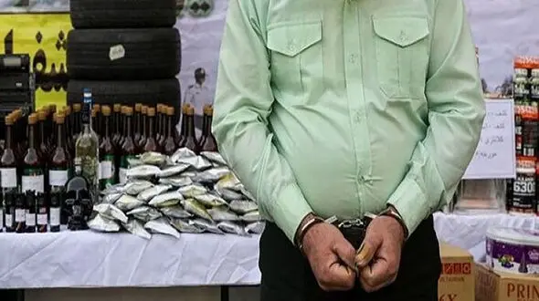 ببینید / بازداشت پلیس نماها با اسلحه جنگی در تجمعات /  رییس پلیس ایران خبر داد