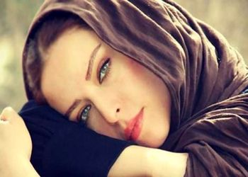 عکس ها / حضور گرم لادن سلیمانی با چوقا و کلاه ایل بختیاری در یک مراسم بین‌المللی + عکس / روایت اقتدار و زیبایی زن ایرانی بر صحنه جشن