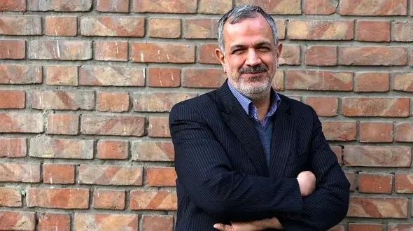 چاپ کتابی درباره زلزله کرمانشاه+ فیلم و عکس