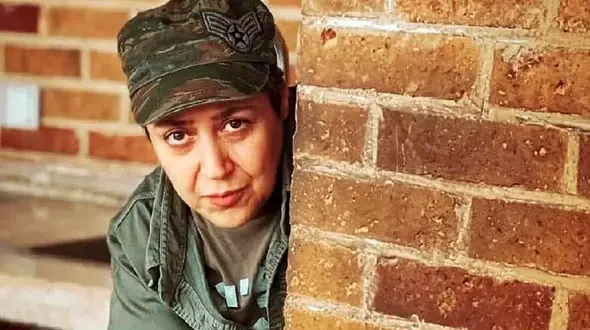 فیلم مازیار ( شهره ) لرستانی در روز جهانی ریش / هر روز تیغ میزنم دربیاد !