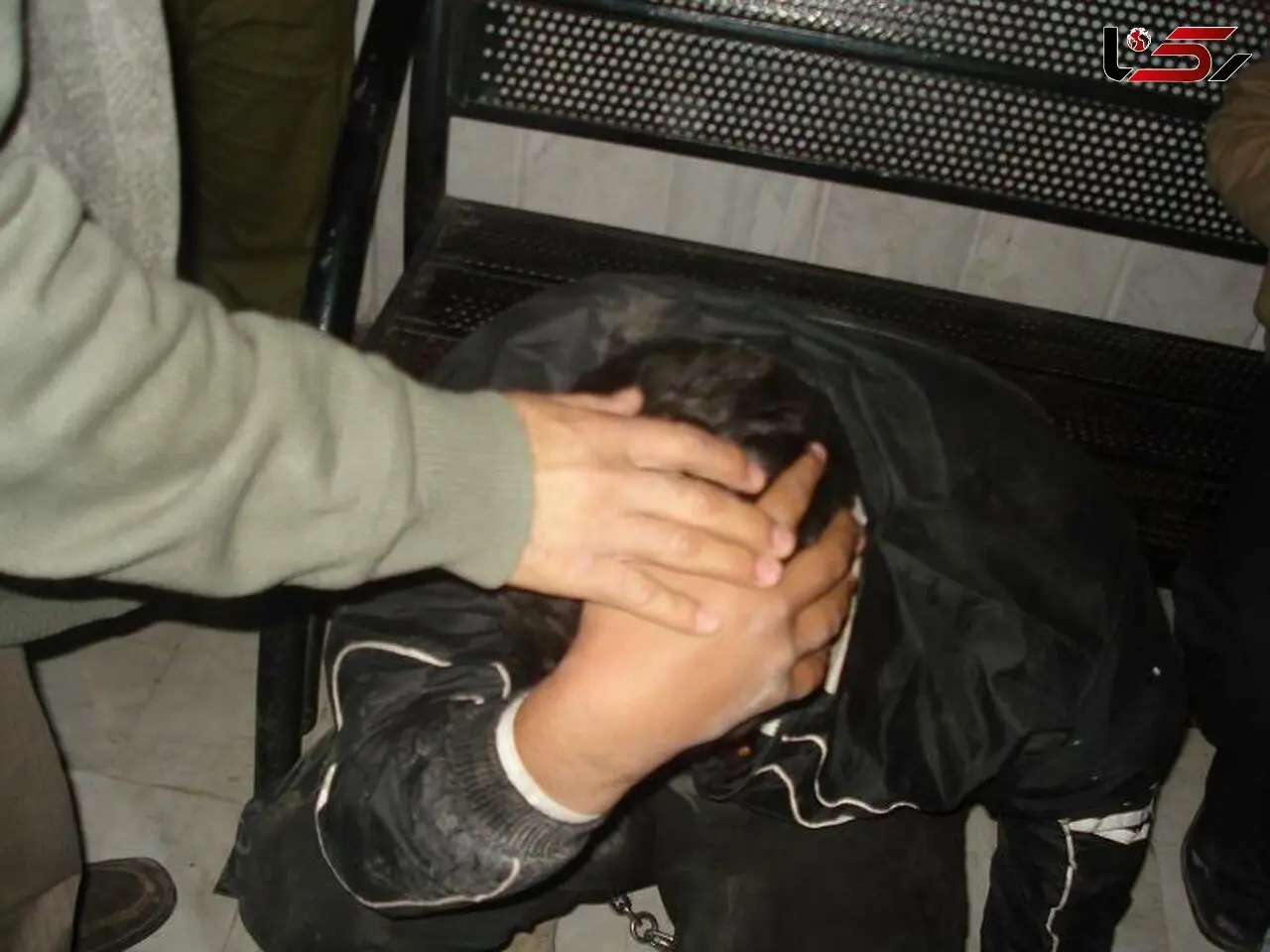 قاچاقچی مسافرنما به دام افتاد 
