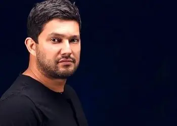 فیلم/ عاشقانه‌ای بی‌همتا از حامد بهداد با زیباترین غزل حافظ که خواب از چشمان آدم میبرد، نظیرش سروده نشده / قرار و خواب ز حافظ طمع مدار ای دوست... صبوری کدام و خواب کجا؟