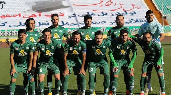 لژیونر ایرانی به ذوب‌آهن پیوست