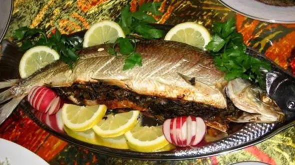 تهیه ماهی صبور با تمر هندی با خوشمزه ترین سبزی پلو