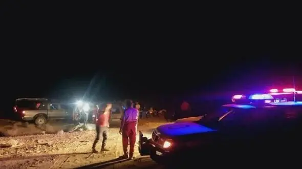 اشک شوق مادر پس از 10 ساعت در دل بیابان / پسربچه گمشده، سالم پیدا شد