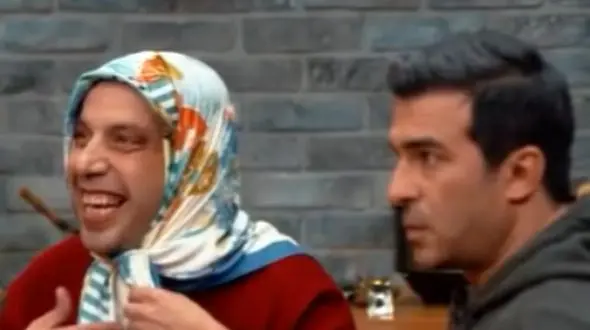 فیلم عباس جمشیدی فر در نقش دختری که یوسف تیموری خواستگاریش رفته / نامزدمو بدین برم