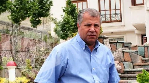 علی پروین: خدا را شکر هرگز غصه بی پولی نخوردم، زمان ما باید خیلی سختی می کشیدی تا دوزار پول به دست بیاوری اما الان فورا می توانی میلیاردر شوی و...
