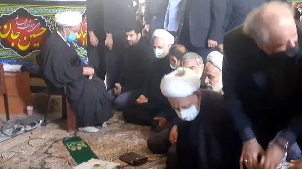 گفتگوی چهره به چهره رئیس قوه‌قضاییه با عزاداران حسینی در روز عاشورا