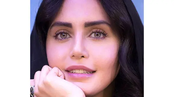 شکار عکس از الناز شاکردوست ! + عکس الناز با شلوار منشوری