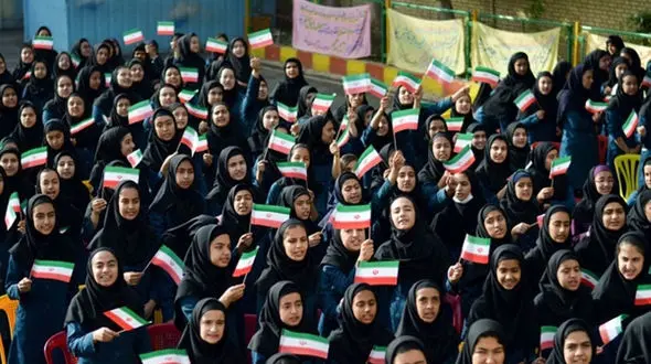 مدارس کشور روز یکشنبه 21 بهمن تعطیل نیست