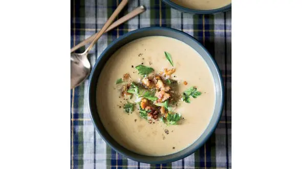 سوپ گردو با طعم جوز هندی