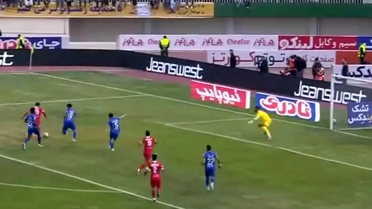 فیلم واکنش سریع آدان مقابل شوت خطرناک ارونوف