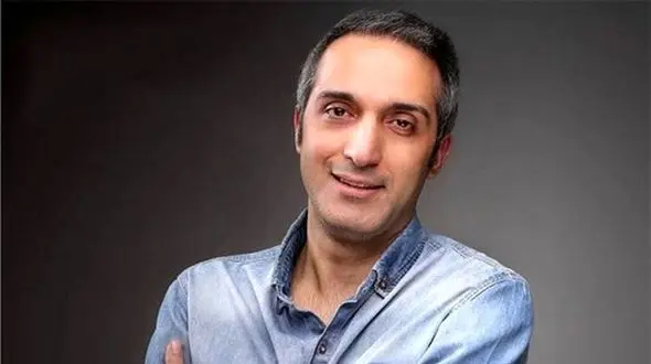 جگرسوز / امیر مهدی ژوله : وقتی مامان نیره  جوانمرگ شد تو بغل بابام ... دیدم با کله  شیشه آمبولانس رو  شکست تا به نعش مامانم برسه ..دیدم وسط حیاط شیون میکرد ...بابا سعید همون موقع دق ...