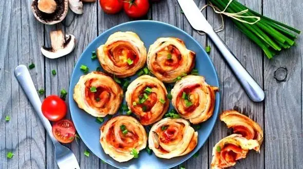 خوشمزه ترین پیتزا لقمه ای را در خانه تهیه کنید!