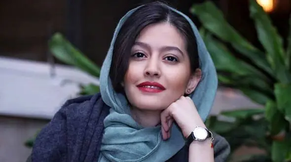 فوت جگرسوز پدر و مادر پردیس احمدیه ! + عکس روز عروسی شان و شباهت پردیس به مادرش !