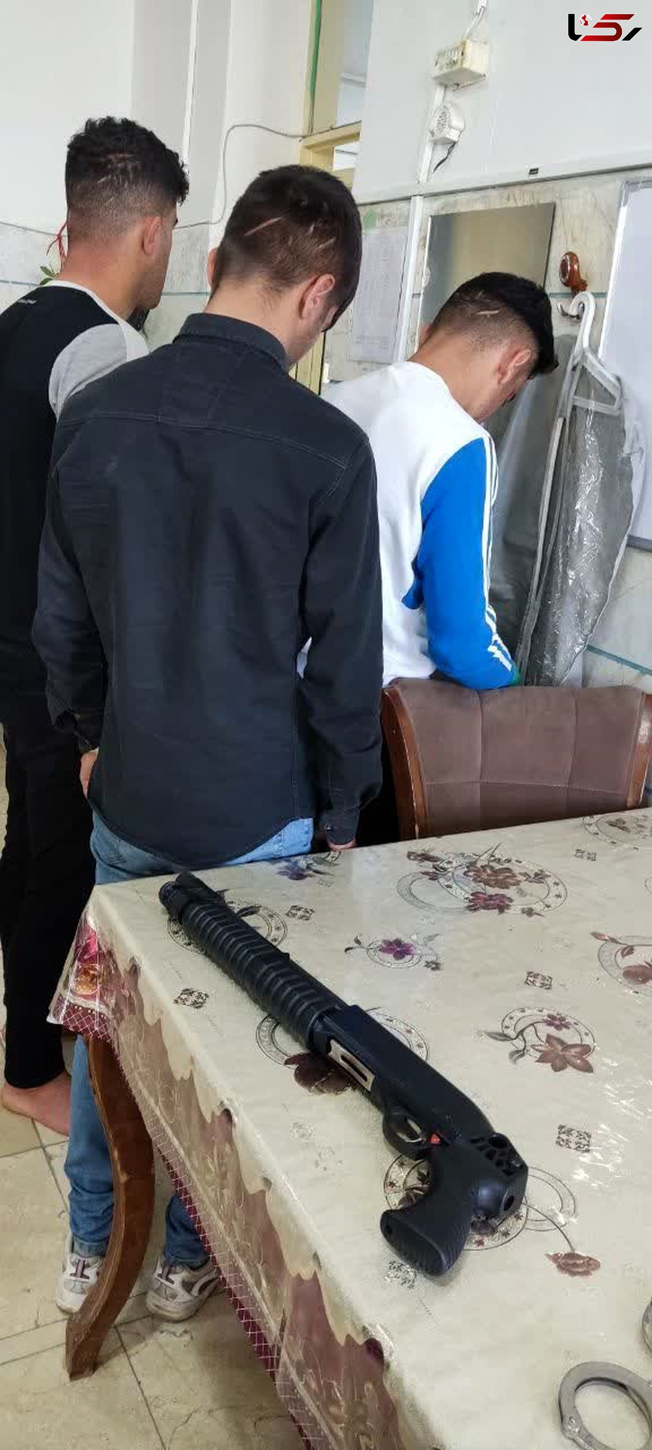 عکس دستگیری عاملان تیراندازی در الیگودرز / 4 تن تحت تحقیق