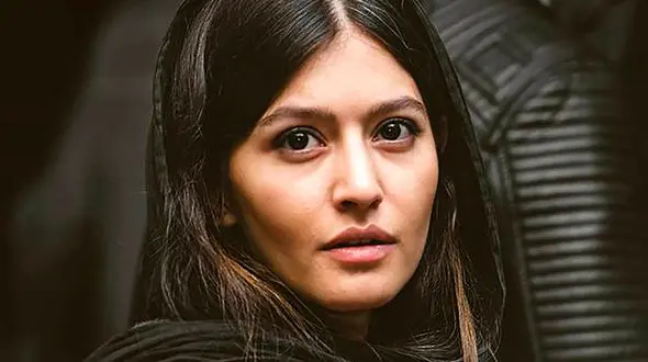 پردیس احمدیه بدون آرایش در صبح جمعه ! + عکس