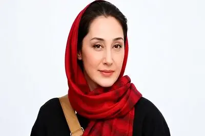 سفر در زمان / عکس «هدیه تهرانی» در 30 سالگی و در پشت صحنه کاغذ بی خط؛ سال 81