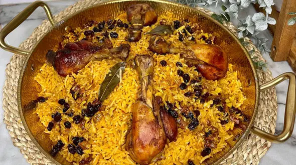 طرز تهیه مجبوس مرغ یک غذای جنوبی و خوشمزه + فیلم