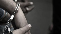 بازداشت پزشک بخاطر معلول کردن 13 بیمار ! / یک زن لو داد + عکس
