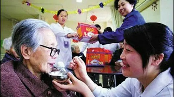 تنبیه فرزندان بی وفا توسط دولت چین!