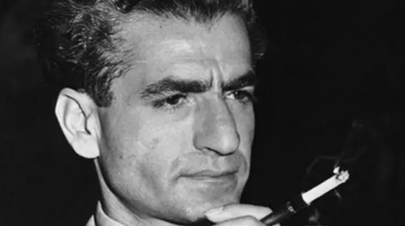 سفر به ایام قدیم / خواننده مشهور  انگشتر اهدایی محمدرضا شاه پهلوی را به توالت انداخت و ...