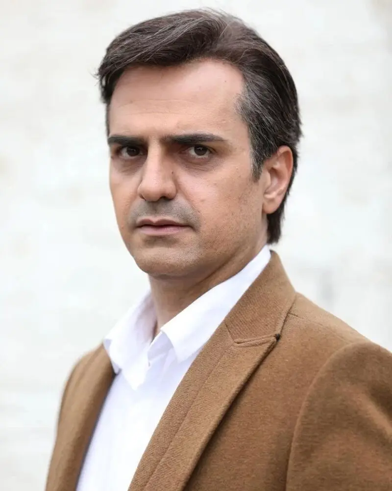 علیرضا آرا